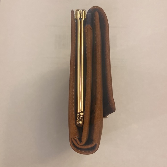 NEW Givenchy leather wallet small trifold - Picture 6 of 13